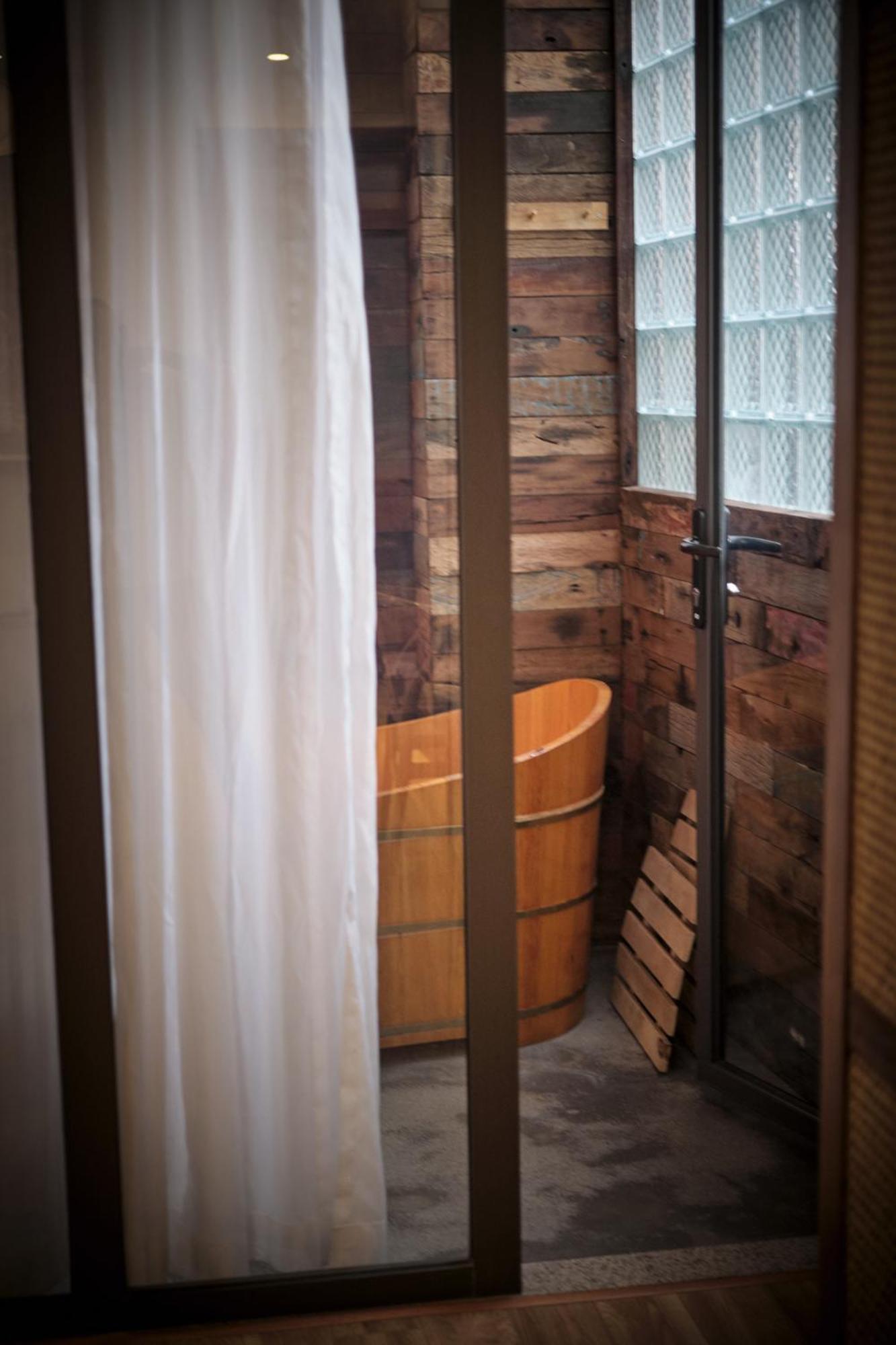The Gallery Homestay - By Pegasy Group Hanoi Exteriör bild