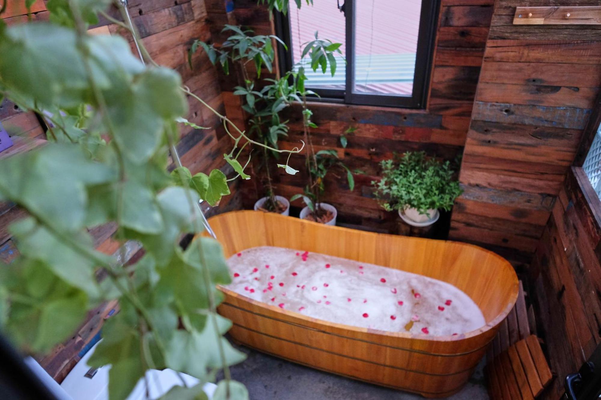 The Gallery Homestay - By Pegasy Group Hanoi Exteriör bild